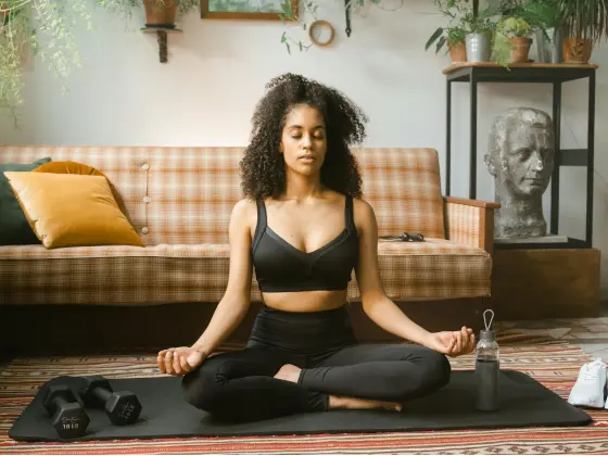 Yoga Flow yang Penuh Perhatian: Untuk Kesehatan Mental Anda